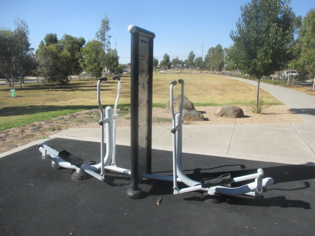 Dappleshade Avenue Outdoor Gym (Epping)