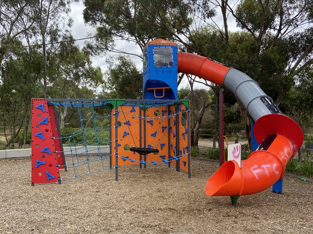 Davitt Drive Playground, Deer Park