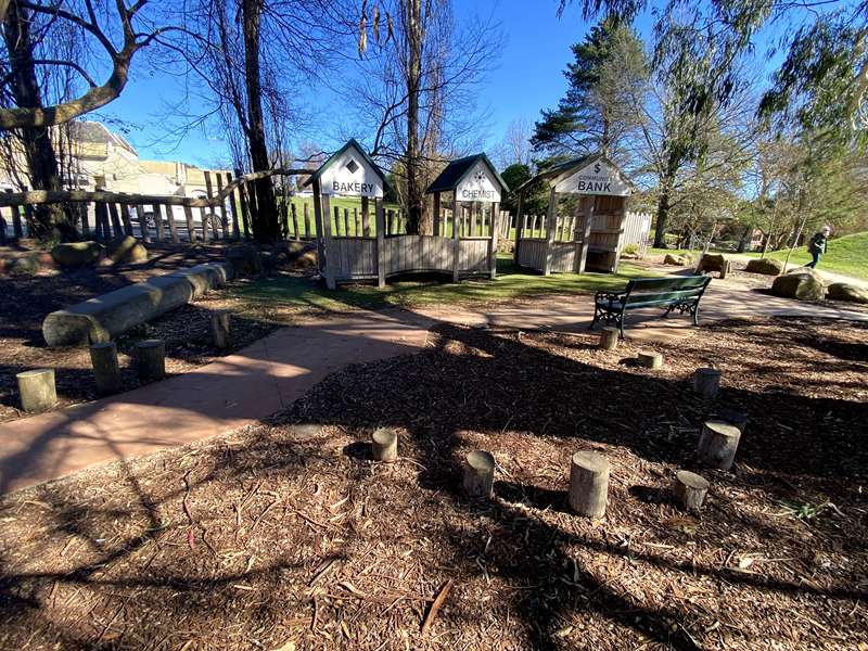 De Soza Park Playground, Warrenheip Street, Buninyong