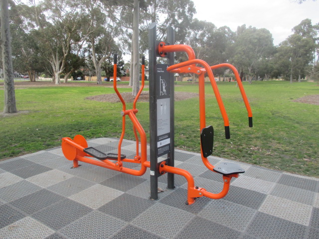 Dendy Park Outdoor Gym (Brighton East)