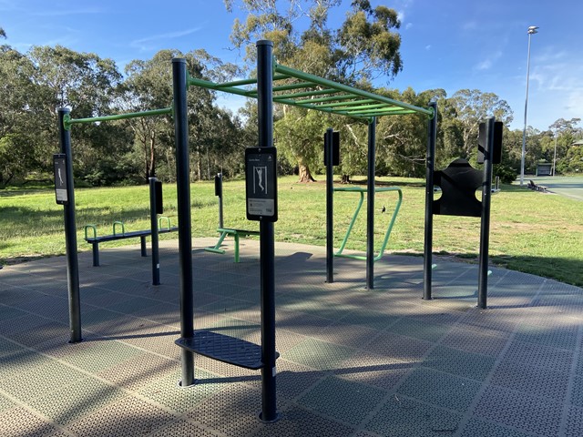 Diamond Creek Trail Outdoor Gym (Diamond Creek)