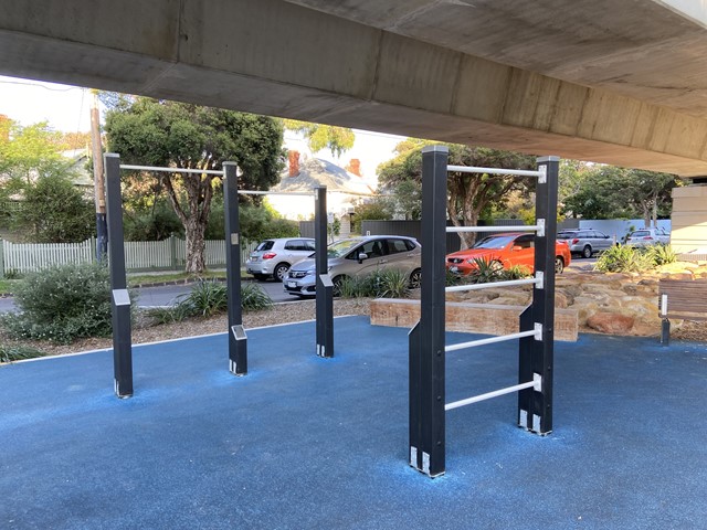 Djerring Trail, Gibson Street Outdoor Gym (Caulfield East)