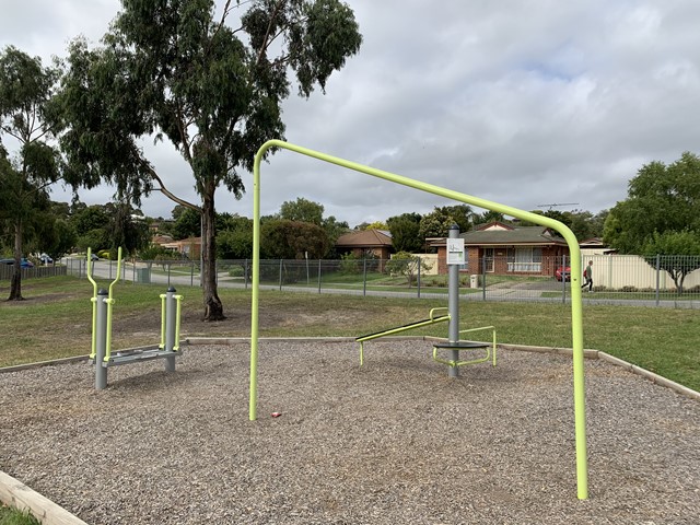 Don Jackson Reserve Outdoor Gym (Pakenham)