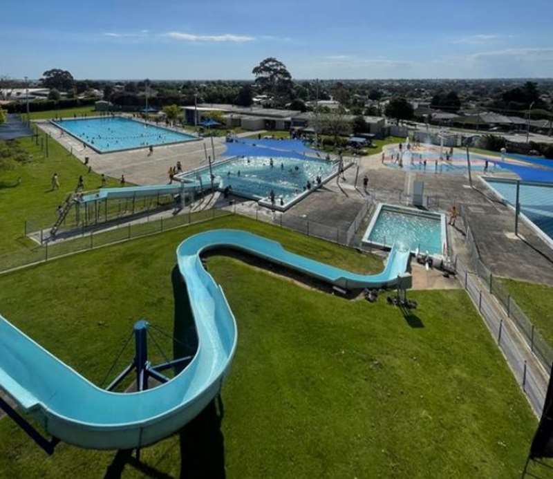 Doveton Pool in the Park (Doveton)