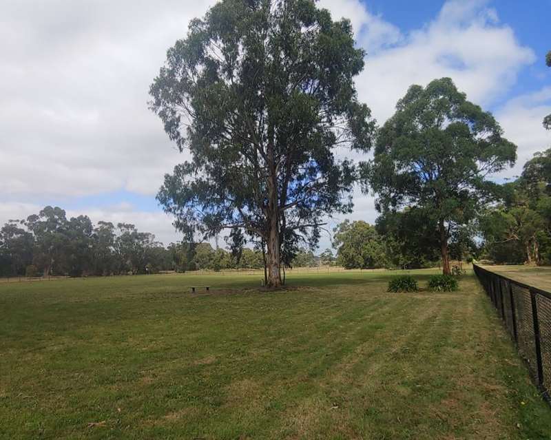 Drouin Fenced Dog Park (Bellbird Park)