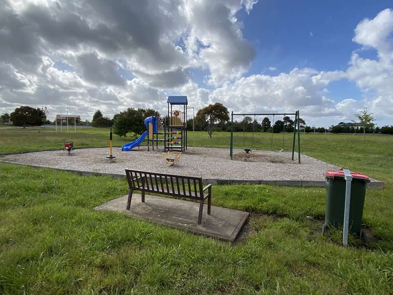 Drummond Street Playground, Greenvale