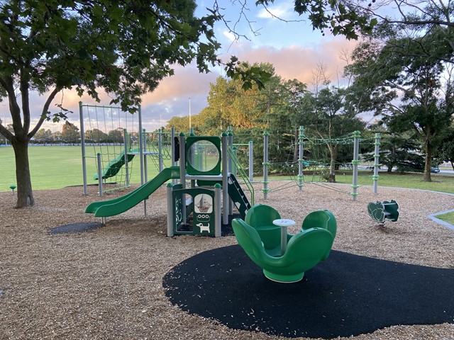 Duncan MacKinnon Reserve Playground, Cnr Murrumbeena Road and Crosbie Road, Murrumbeena