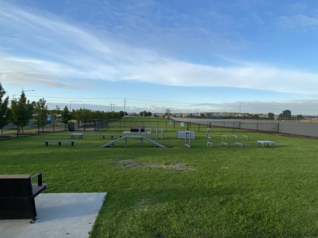 Dwyer Street Fenced Dog Park (Kalkallo)