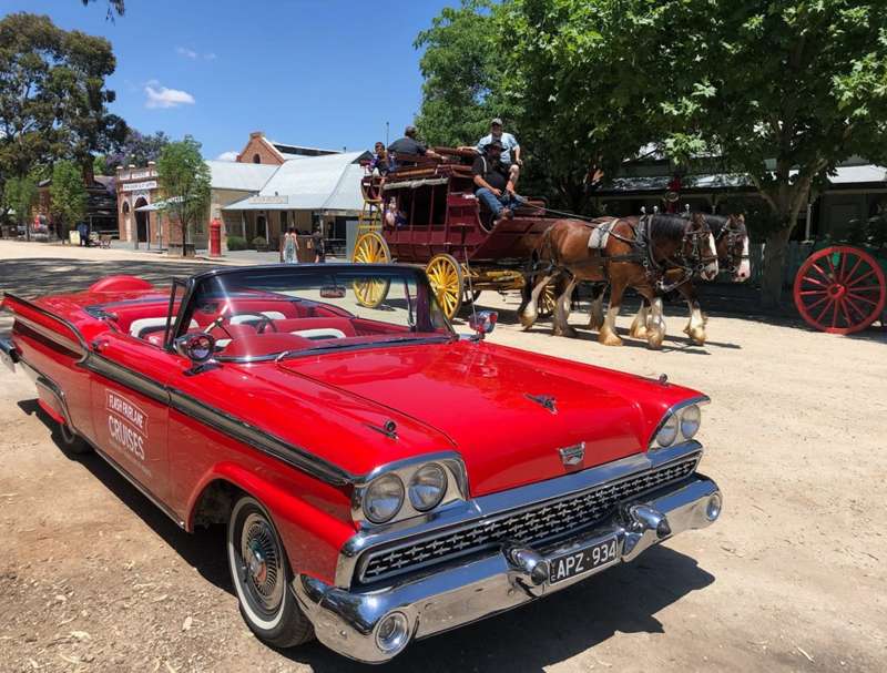 Echuca - Flash Fairlane Car Services