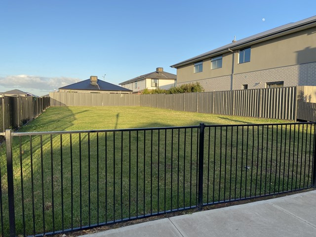 Edgebrook Fenced Dog Park (Clyde)