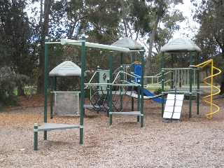 Edinburgh Patch Playground, Baratta Street, Blackburn South