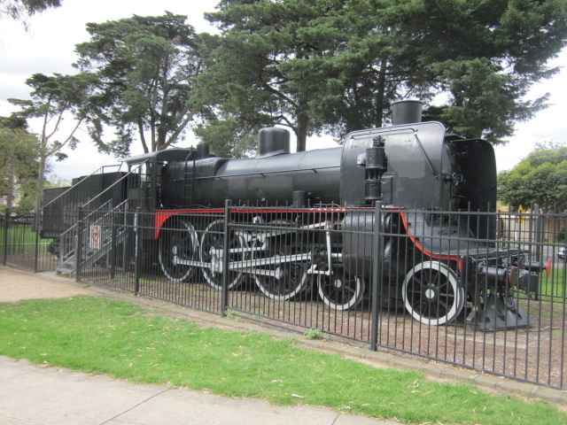 Edwardes Lake Park Play Space, Griffiths Street, Reservoir