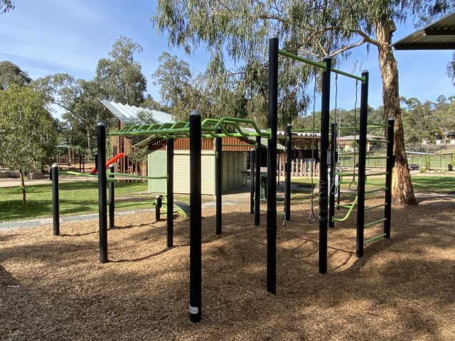 Eltham North Reserve Outdoor Gym (Eltham North)