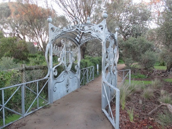 Frankston Street and Public Art