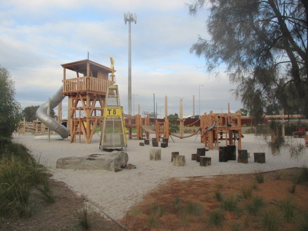 Maritime Cove Community Park, Sandridge Beach