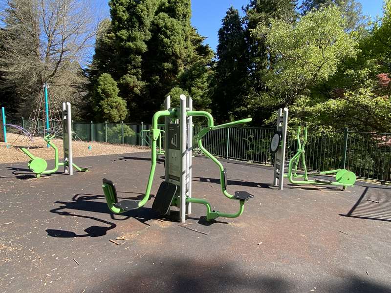 Emerald Lake Park Outdoor Gym (Emerald)