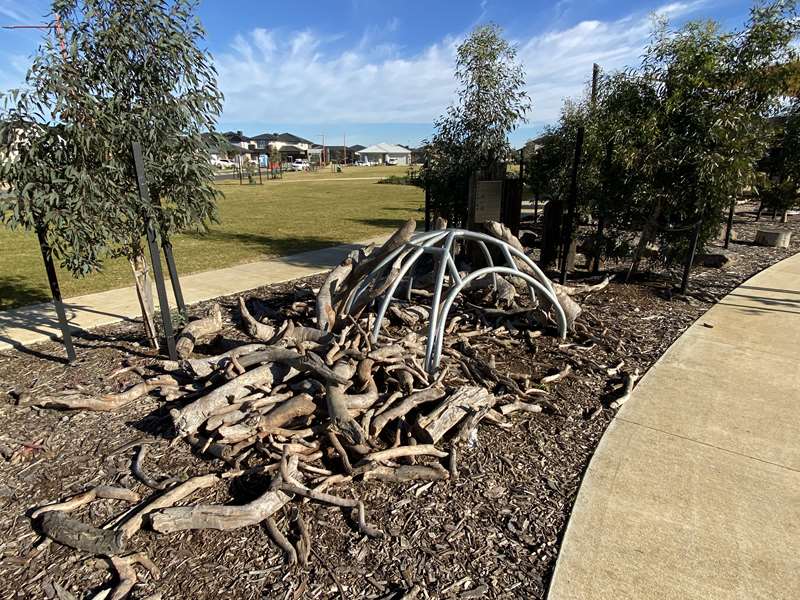 Eminence Street Playground, Mount Duneed