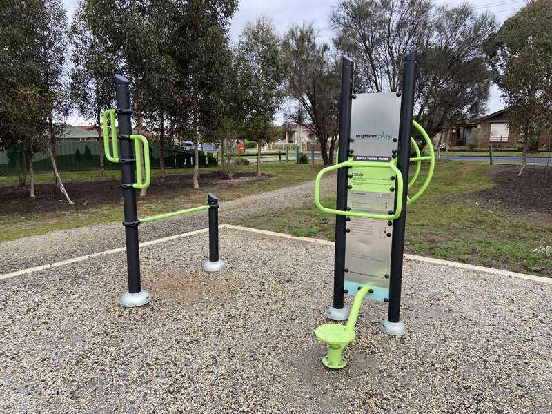 Evergreen Avenue Outdoor Gym (Albanvale)