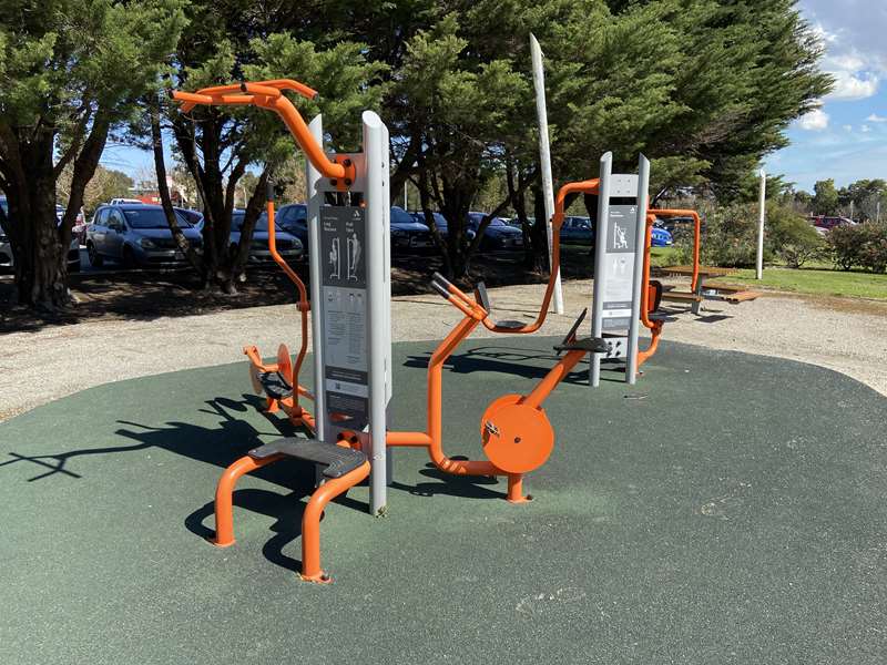 Federation University Berwick Campus Outdoor Gym (Berwick)