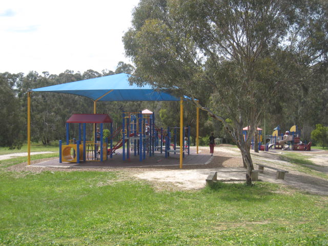 Fergusons Paddock Playground, Heidelberg-Kinglake Road, Hurstbridge