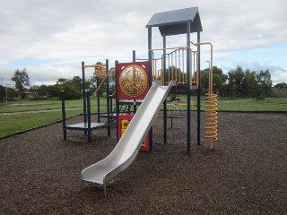 Fescue Place Playground, Delahey