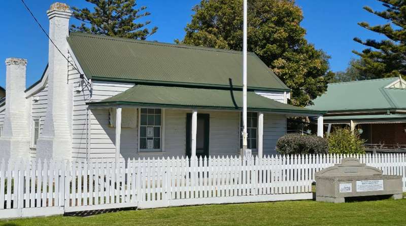 Fisherman's Cottage Museum Complex (Tooradin)