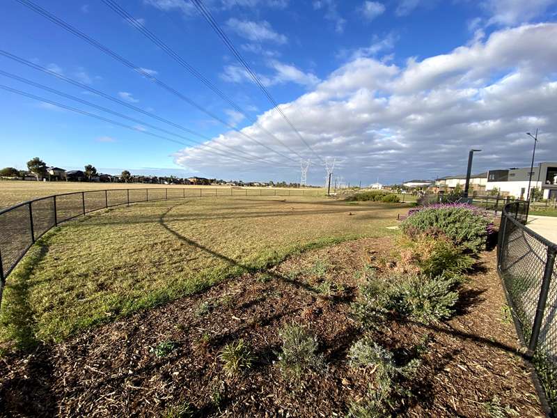 Fraser Rise Fenced Dog Park (Fraser Rise)