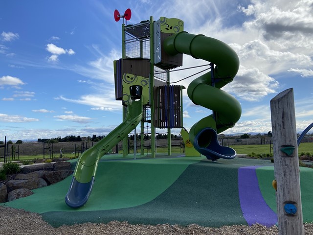 Friendship Place Playground, Fraser Rise