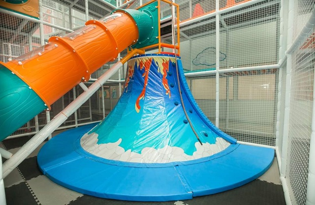 Frolicz Family Hub Play Centre (Cranbourne West)