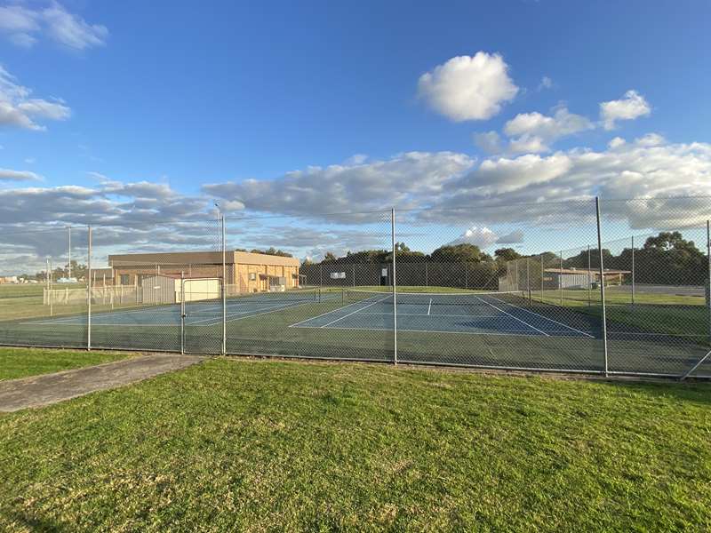 Garfield Recreation Reserve Free Public Tennis Court (Garfield)