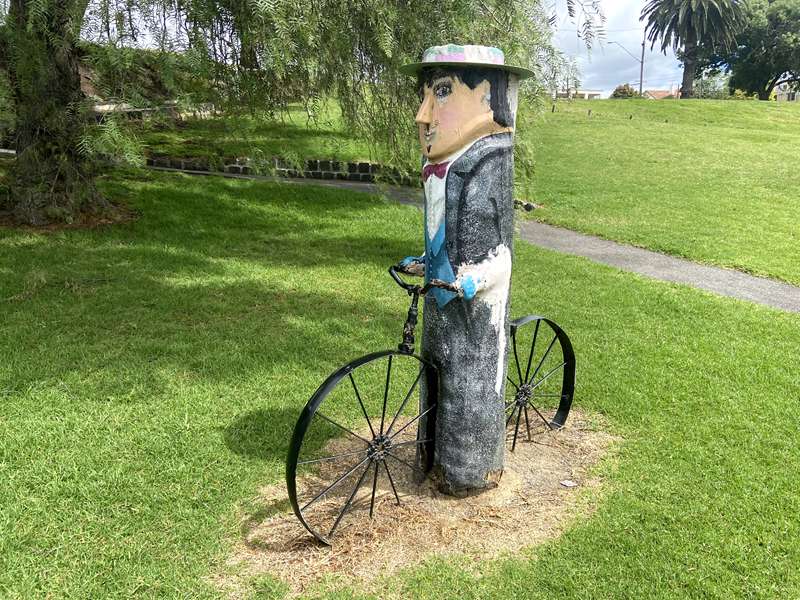 Geelong Bollard Trail Walk (Geelong)