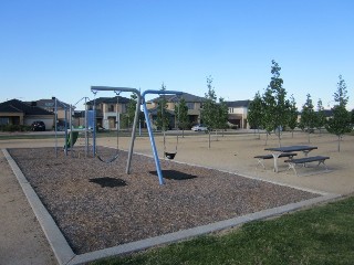 George Street Reserve Playground, George Street, Taylors Hill