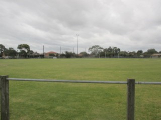 Glen Street Reserve Dog Off Leash Area (Aspendale)