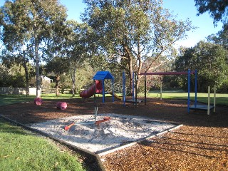 Glenwood Drive Playground, Croydon