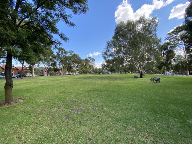 Golden Square Bicentennial Park Dog Off Leash Area (Burnley)