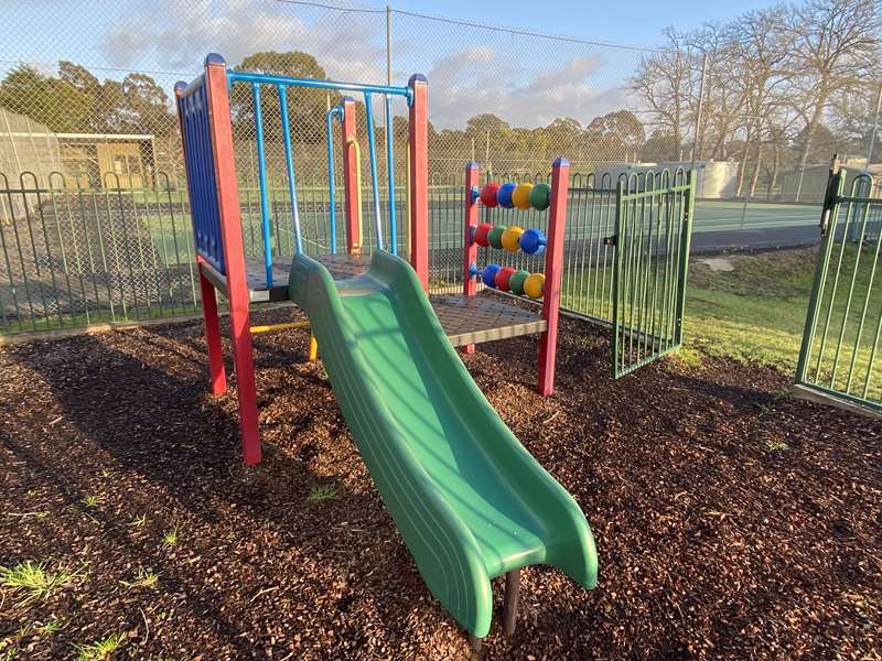 Goldfields Recreation Reserve Playground, Park Road, Beaufort