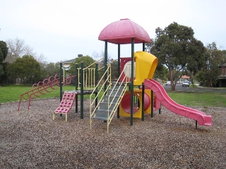 Golf Links Crescent Playground, Dingley Village