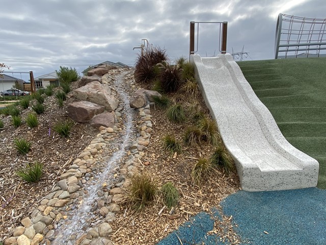 Grazing Way Playground, Clyde North