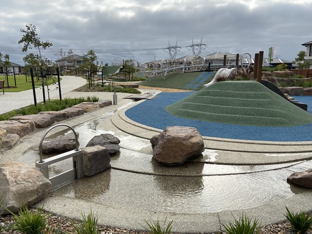 Grazing Way Playground, Clyde North