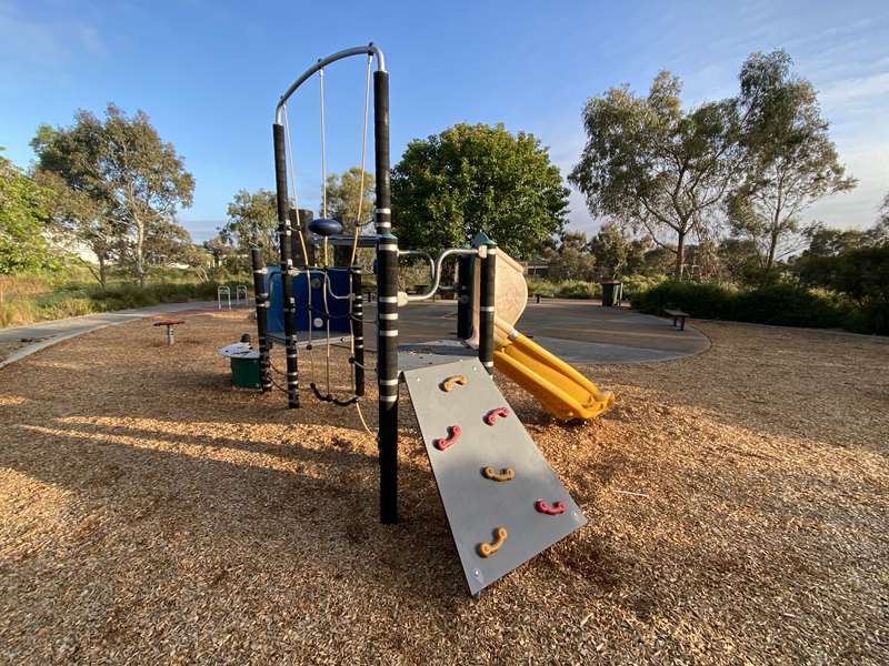 Greenvale Catchment Reserve Playground, Katsura Retreat, Roxburgh Park