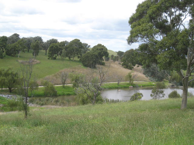 Greenvale Reservoir Park (Greenvale)