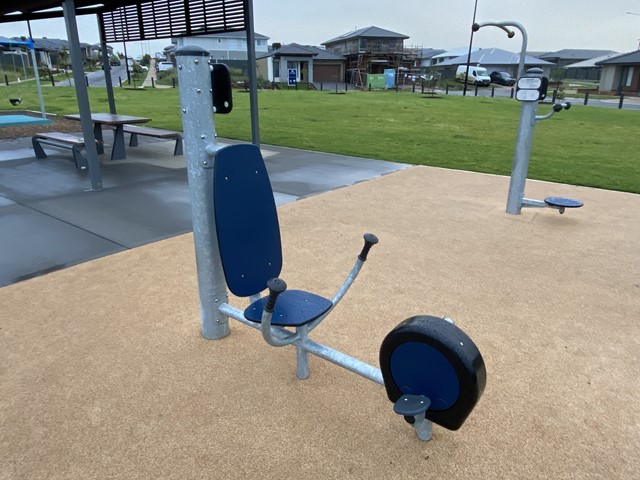 Grizzly Bear Park Outdoor Gym (Truganina)