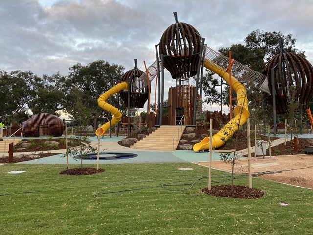 Gumnut Park Playground, Olivine Boulevard, Donnybrook