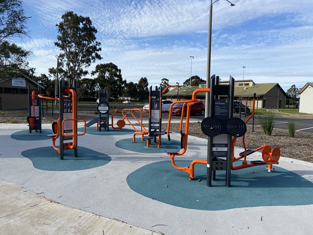 H.V. Jones Reserve Outdoor Gym (Ferntree Gully)