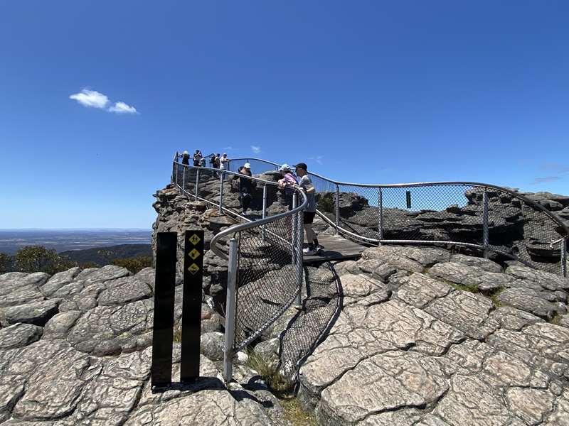 Halls Gap - The Pinnacle Walk