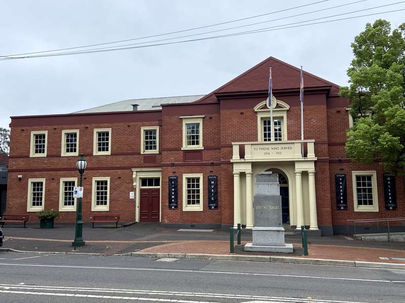 Healesville Historic Walk