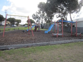 Herd Road Playground, Belmont