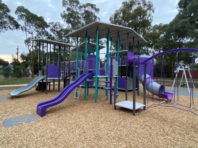 Highbury Park Playground, Gareth Drive, Burwood East