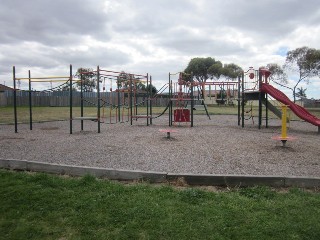 Highcombe Crescent Playground, St Albans