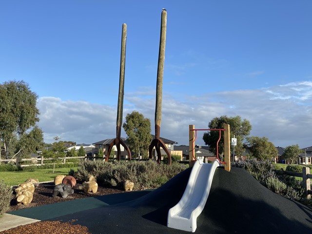 Hill Farm Park Playground, Bimberry Circuit, Clyde